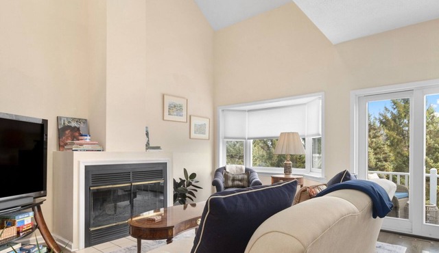 Relaxing Townhome with Resort-Style Amenities