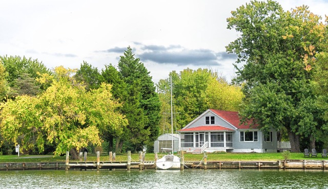 Relaxing Waterfront Cottage Near St Michaels, Maryland