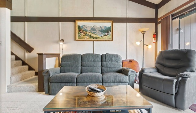 Relaxing, Well Furnished Condo! - Creekside #29 by Bear Valley Vacation Rentals