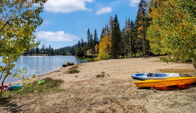 Relaxing, Well Furnished Condo! - Creekside #29 by Bear Valley Vacation Rentals