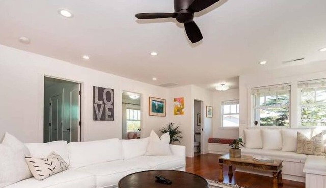 Relaxing West Cliff Escape with Hot Tub!