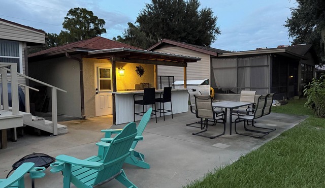 Relaxing Winter Retreat, w/dock. Fishing, wildlife, hunting, SNOWBIRDS WELCOMED.