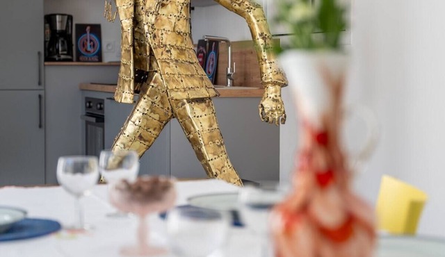 Relive the Disco Era! Spacious Two-Bedroom Apartme