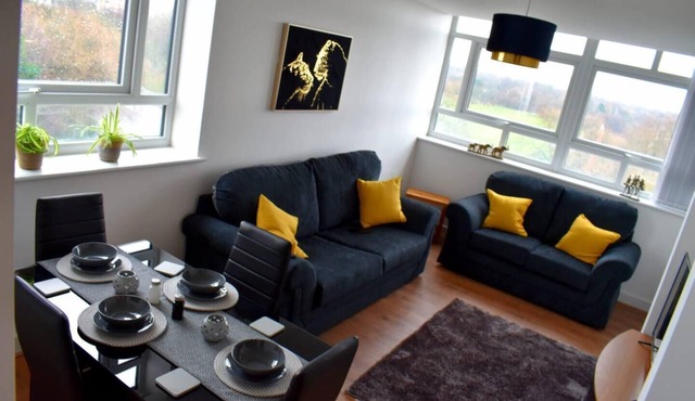 Remarkable 2-Bed Apartment in leafy Sefton Park