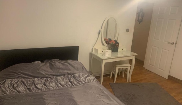 Remarkable 2-Bed Apartment in Nottingham