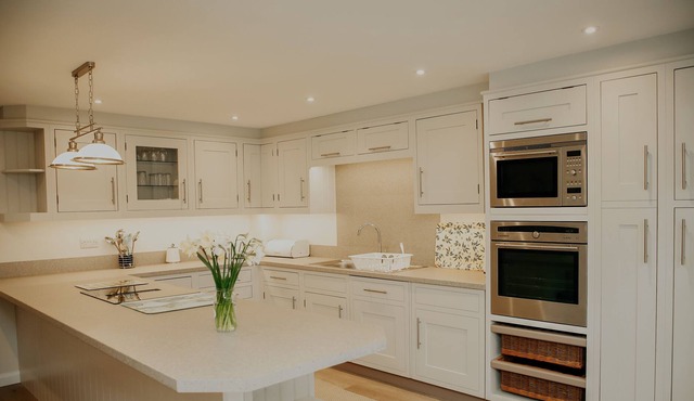 Remarkable 3-Bed House in Easton-on-the-Hill