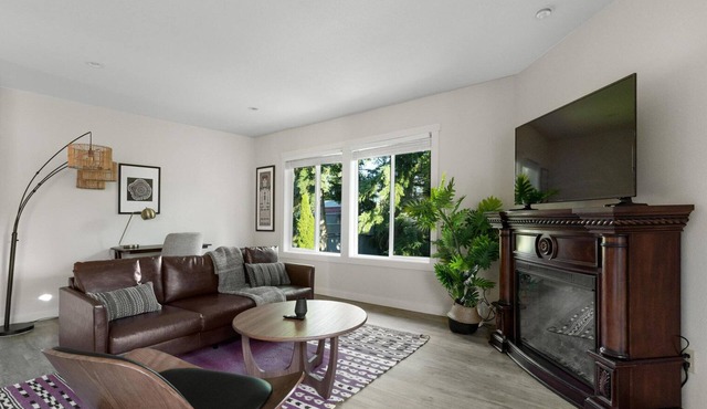 Remarkable Kirkland 2BR w/Deck & W/D, nr Peter Kirk Park, by Blueground