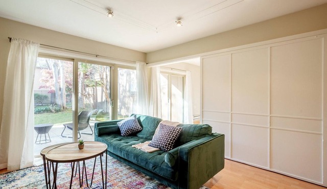 Remarkable Palo Alto 1BR, nr Dining on University Ave, by Blueground