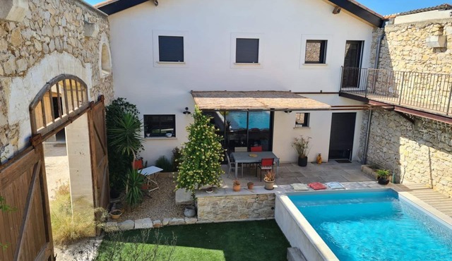 Remise en Pierre Rénovée