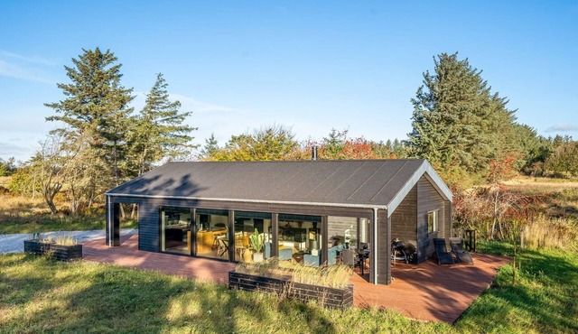 "Remko" - 1.5km from the sea by Interhome