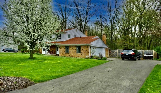 Remodeled 2 story house close to Michigan State University