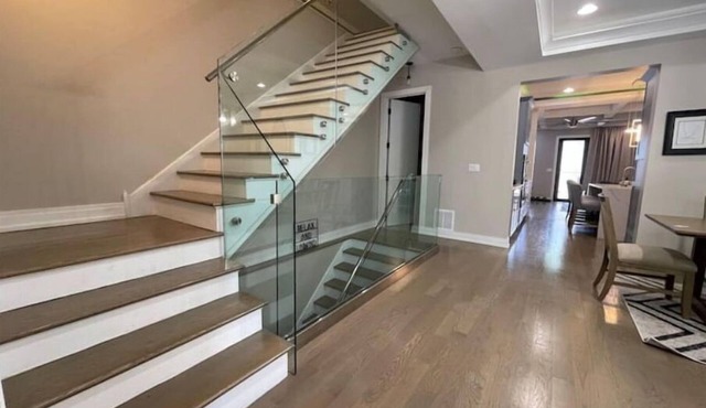 Remodeled 1890 Chicago Greystone, 4bd 3.5ba & Gym