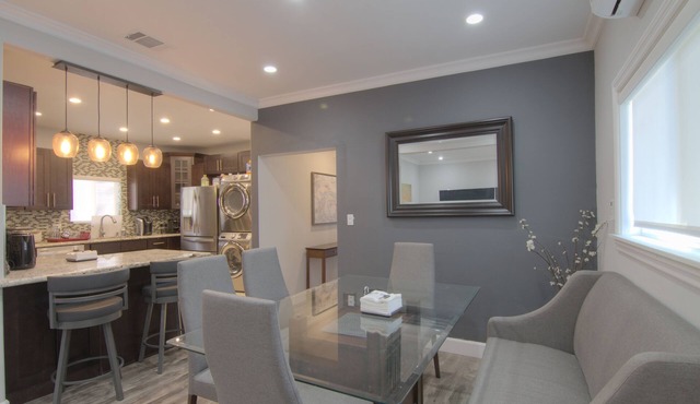 Remodeled 2 Bdrm 1bath Bungalow All The Amenities In Long Beach Belmont Hts