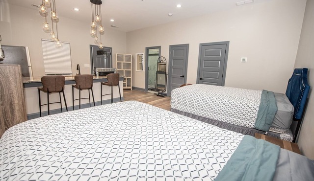 Remodeled 2 bedroom home 4 beds Dawsonville 7 miles Atlanta Motorsport