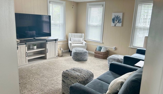 Remodeled 2 BR 2nd Fl Apartment in Hanover