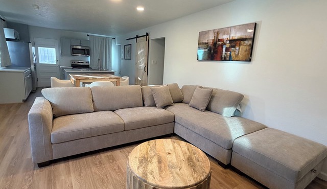 Remodeled 2 br home in Nob Hill with AC, and garage.