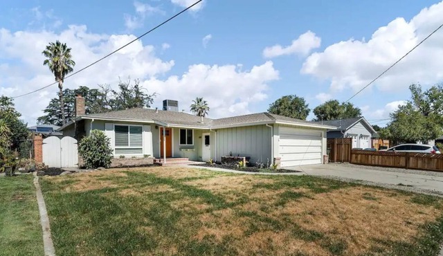 Remodeled 3 bedroom home close to downtown