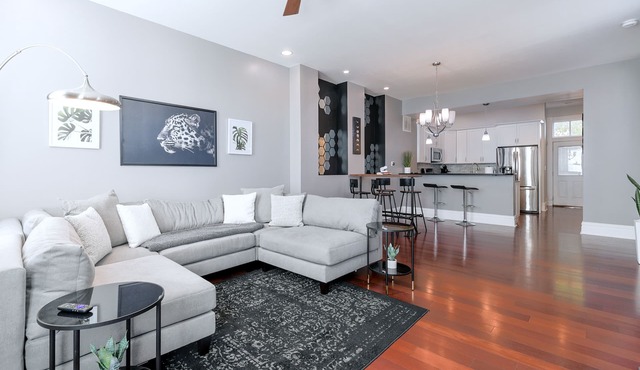 Remodeled 3br 4ba Home with Secret Speakeasy Basement
