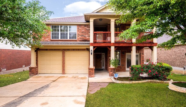 Remodeled 5 Bed Home Near La Cantera/Rim