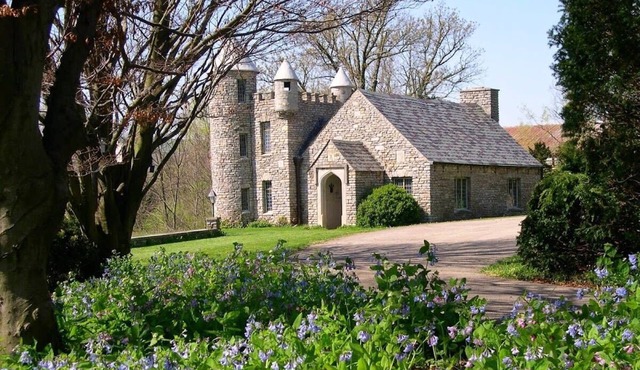 Remodeled 50s Home in Quaint Downtown LaGrange