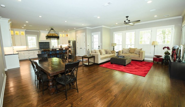 Remodeled Aggieland Historic Home/Gameday Retreat