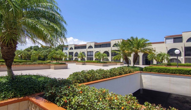 Remodeled Beach Condo