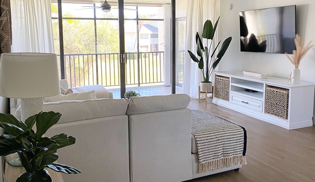 ✨Remodeled Beach Condo 2/2. just a few steps away from the beach 🏖