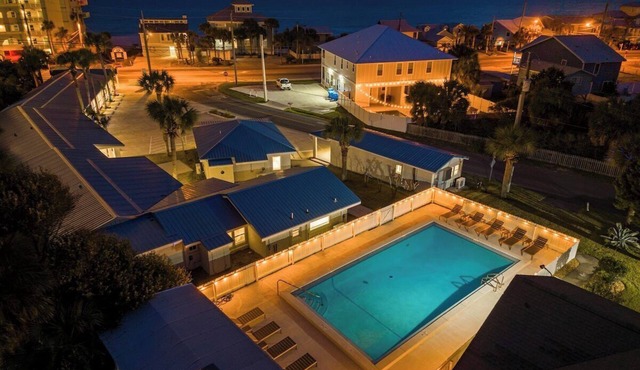 Remodeled Beach Hotel w/Pool 4N