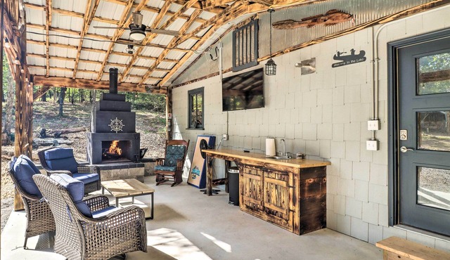 Remodeled Cabin w/Fire Pit on Norfork Lake!