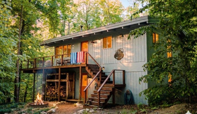 Remodeled Chalet - Sauna, Game Room, Pool Access
