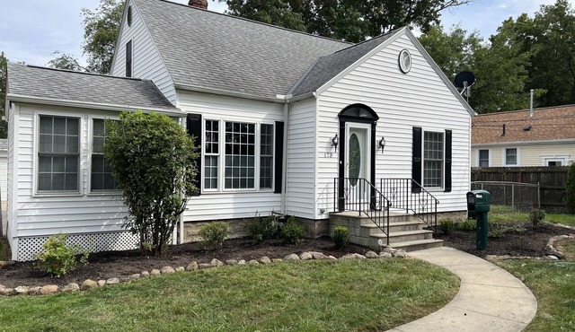 Remodeled Charming Avon Lake Home