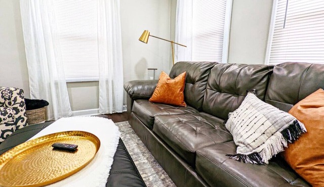 Remodeled Comfort Home Bettendorf + Fenced yard