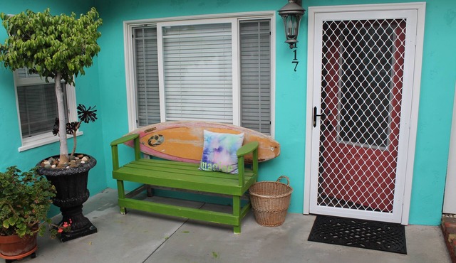 REMODELED COTTAGE -BEST BACKYARD AREA IN PIERPONT!
