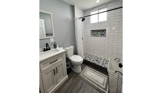 Remodeled Cozy 3-Bedroom Apartment in South Utica