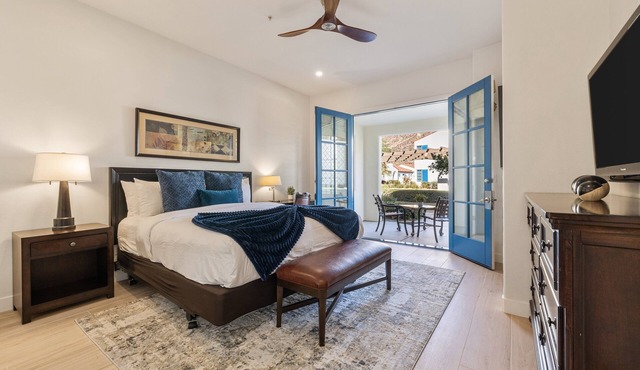 Remodeled Deluxe King Casita, Pet Friendly! (T37-B)