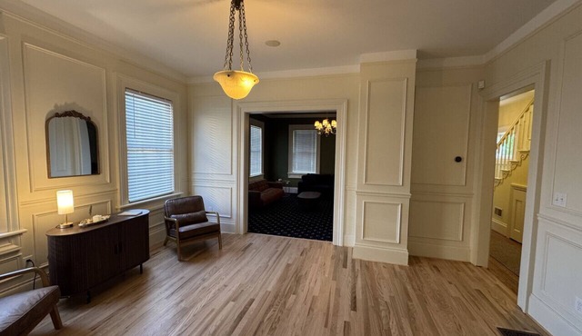 Remodeled Downtown Historic Home, close to beach, McMorran, Marina