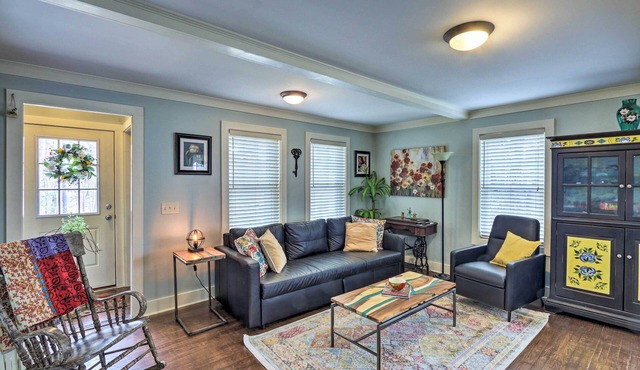 Remodeled Farmhouse in Waterford Near 2 Beaches!