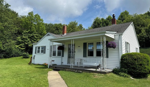 Remodeled Farmhouse on 30 acres, enjoy the peacefulness of living on a farm