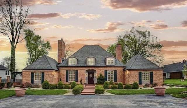 Remodeled french country château suites, in a park like setting.