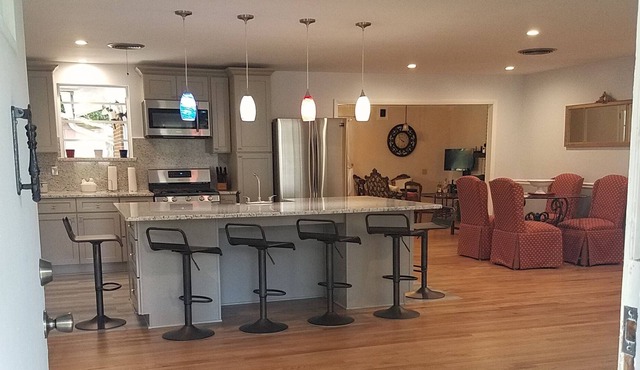 Remodeled & Fully Furnished Home South/East side Augusta near interstate 520