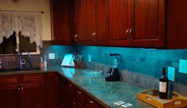 Remodeled home, 1 acre in city , quiet neighborhood, close shopping