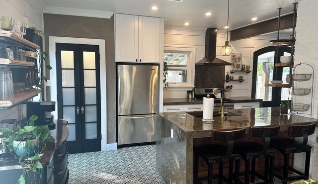 Remodeled home, close to Magnolia, Cameron Park, downtown Waco/Baylor University