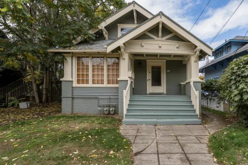 Remodeled Home in the Heart of Hawthorne