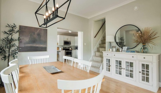 Remodeled Home Near Beach and Downtown