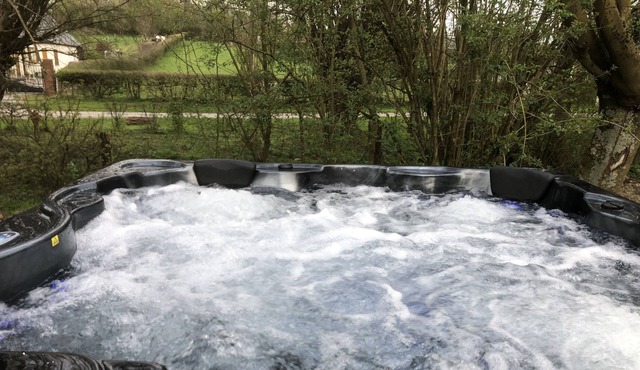 Remodeled house close to walking and riding ways