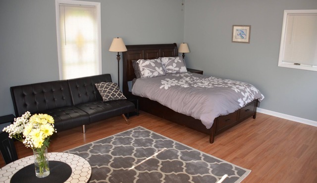 Remodeled House.Steps away from Honeoye Lake