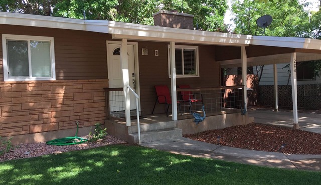 Remodeled in-town beauty with Mountain Views! Large, fully fenced back yard.