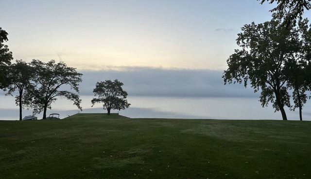 Remodeled Lake House 4 Bed/3 bath, Pet Friendly Enjoy Fall on Cayuga Lake!