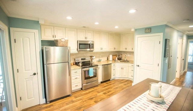 Remodeled Lakefront Woodson Bend Condo- 92-2 Eagle Drive