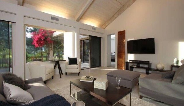 Remodeled luxury 3 bedroom condo on golf fairway